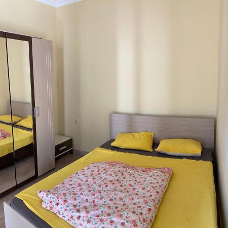 Big, Comfortable Apartment In Batumi Near The Sea Extérieur photo