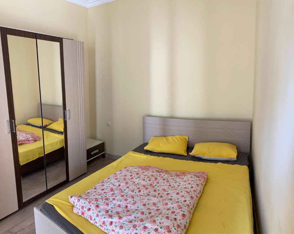 Big, Comfortable Apartment In Batumi Near The Sea Extérieur photo